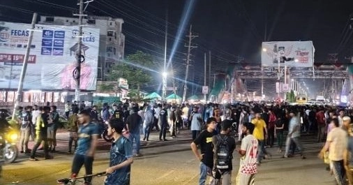 শাবিপ্রবির শিক্ষককে মারধরের প্রতিবাদে শিক্ষার্থীদের বিক্ষোভ, আটক ১