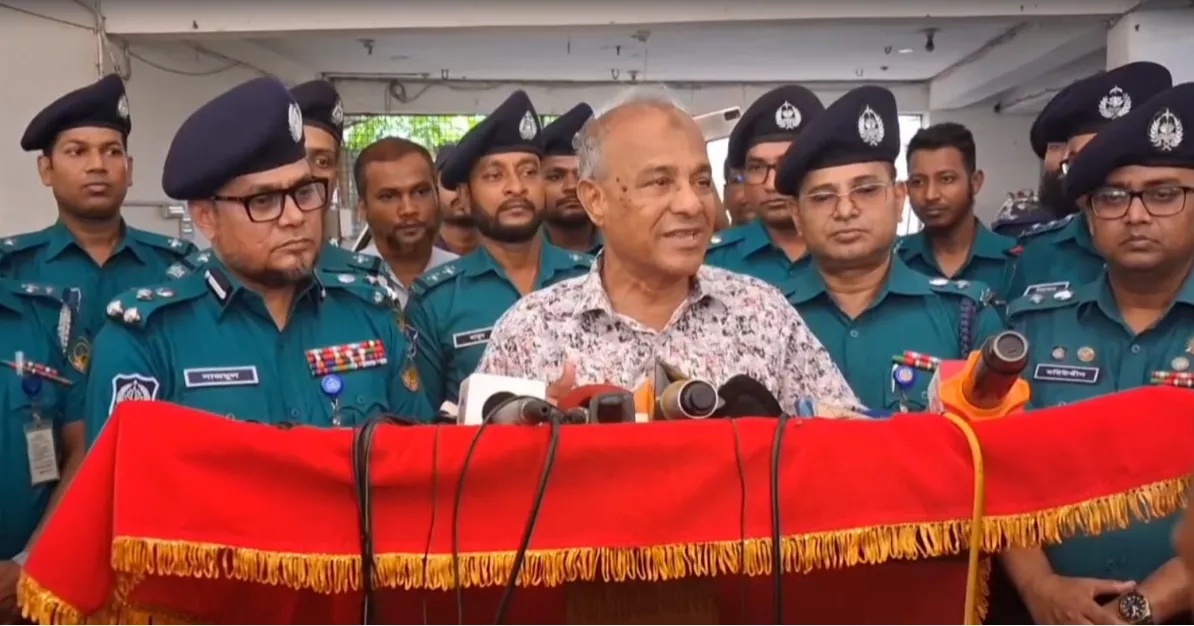 মামলা বাণিজ্যে জড়িত কাউকেই ছাড় দেওয়া হবে না: স্বরাষ্ট্র উপদেষ্টা