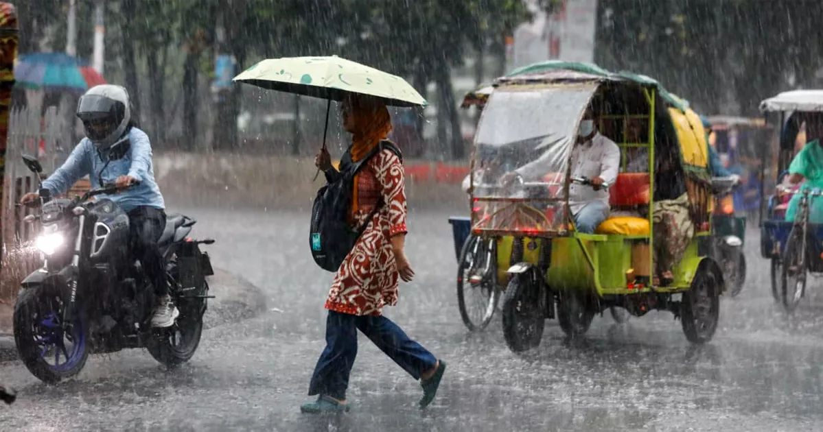 সমুদ্রবন্দরে সতর্ক সংকেত নামল, ৫ বিভাগে ভারী বর্ষণের পূর্বাভাস