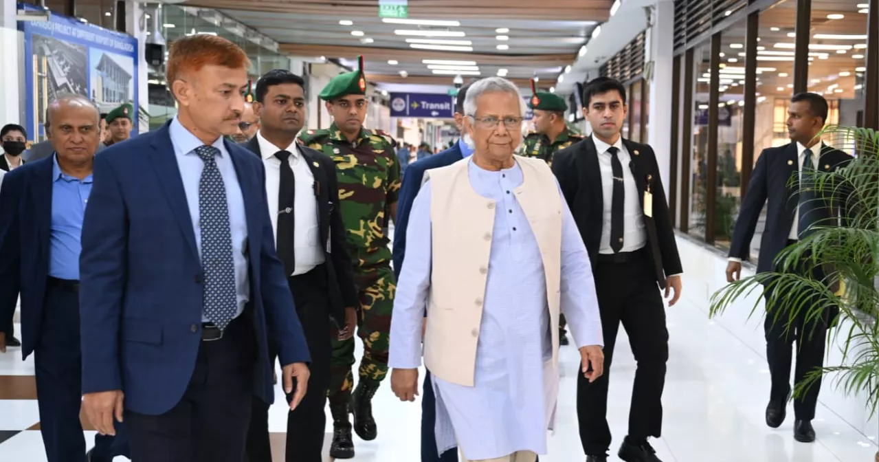 রোমের উদ্দেশে ঢাকা ছেড়েছেন প্রধান উপদেষ্টা