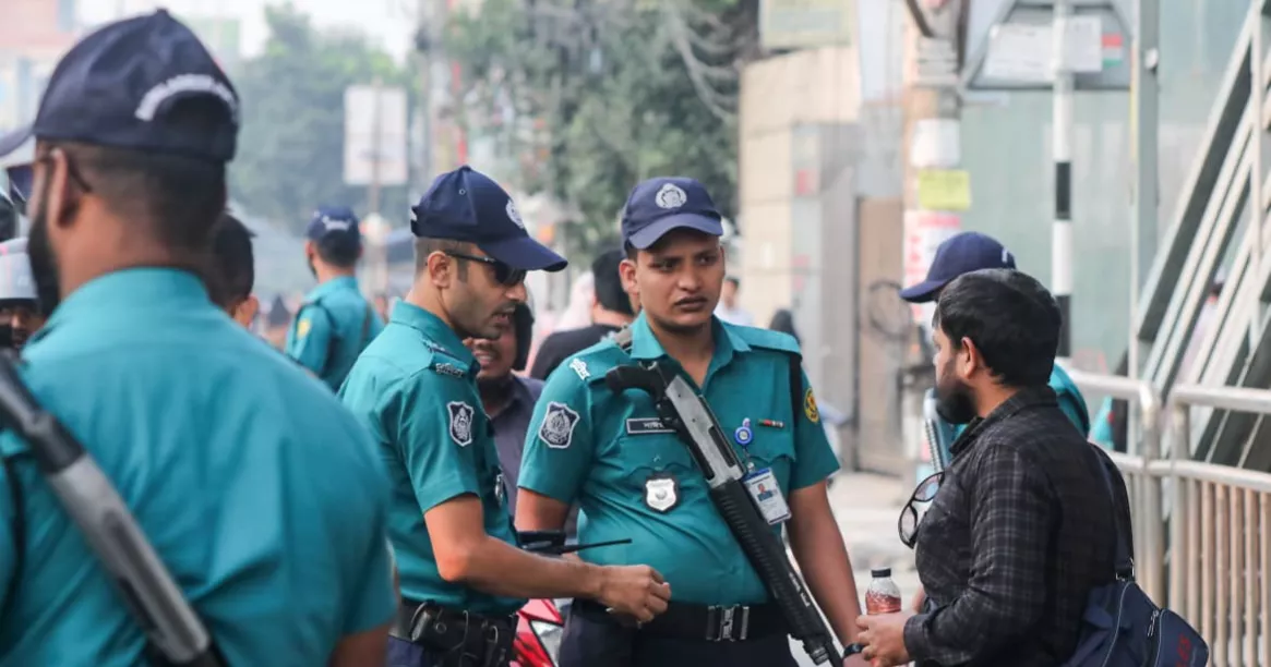 আ.লীগের ‘লকডাউন’ কর্মসূচি ঘিরে ঢাকায় কড়া নিরাপত্তা