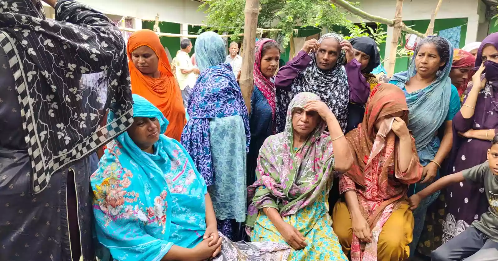 ৫০ লাখ টাকার পেঁয়াজ পঁচে গেছে, কুষ্টিয়ায় ব্যবসায়ীর আত্মহত্যা