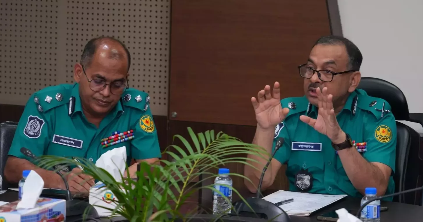 ডাকসু নির্বাচন ভন্ডুলের চেষ্টা করলে কঠোর ব্যবস্থা: ডিএমপি কমিশনার