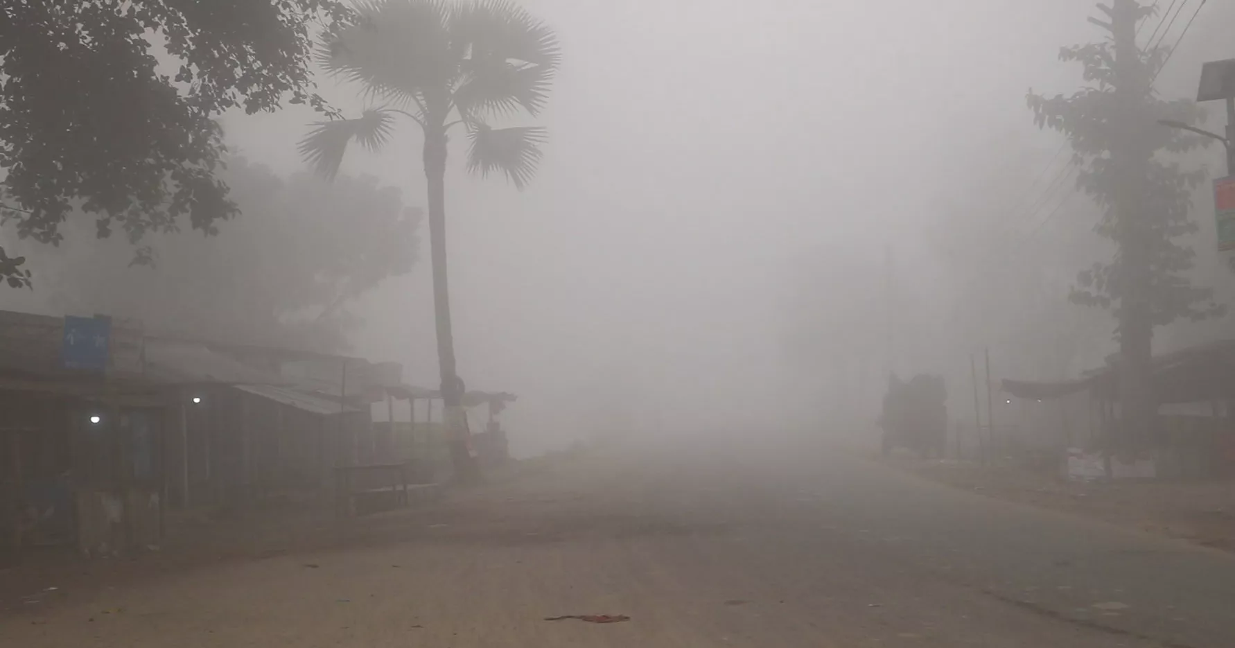 ৬.৭ ডিগ্রি সেলসিয়াস তাপমাত্রায় কাঁপছে নওগাঁ