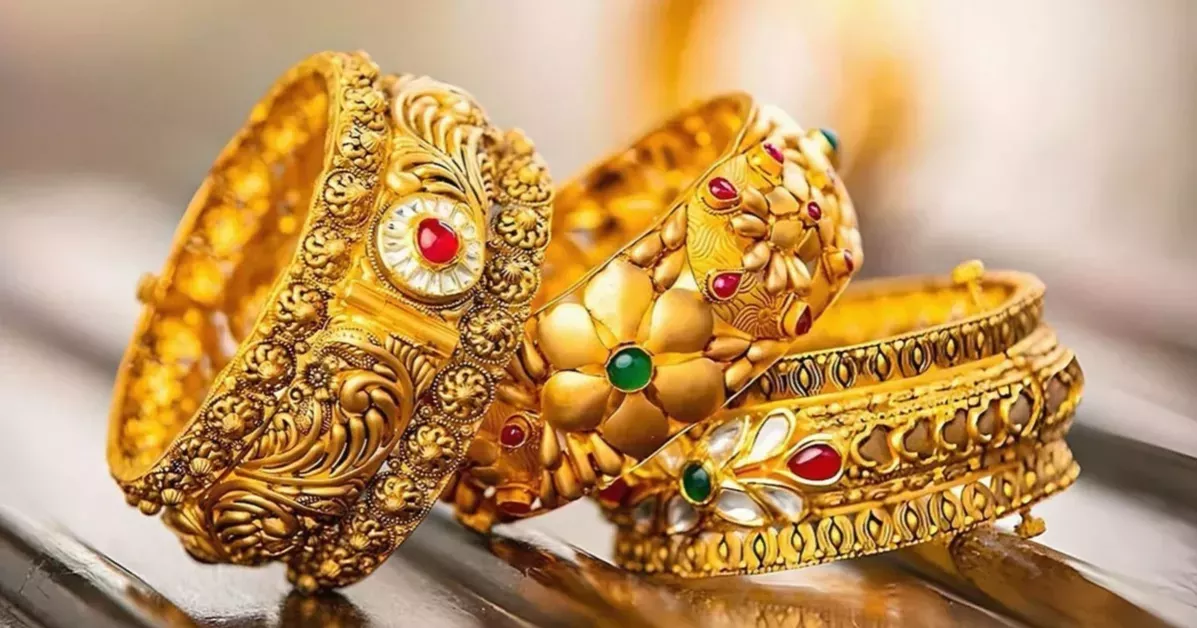 সোনার দামে পতন, ভরিতে কমেছে ১,৬৯১ টাকা