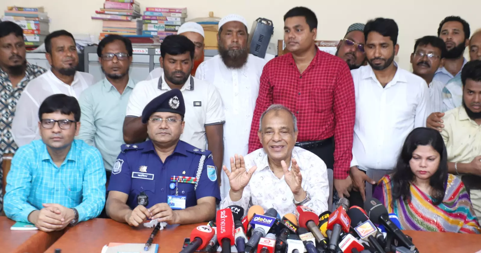 আগামী নির্বাচনে তরুণ ভোটারদের জন্য আলাদা বুথ থাকবে: স্বরাষ্ট্র উপদেষ্টা