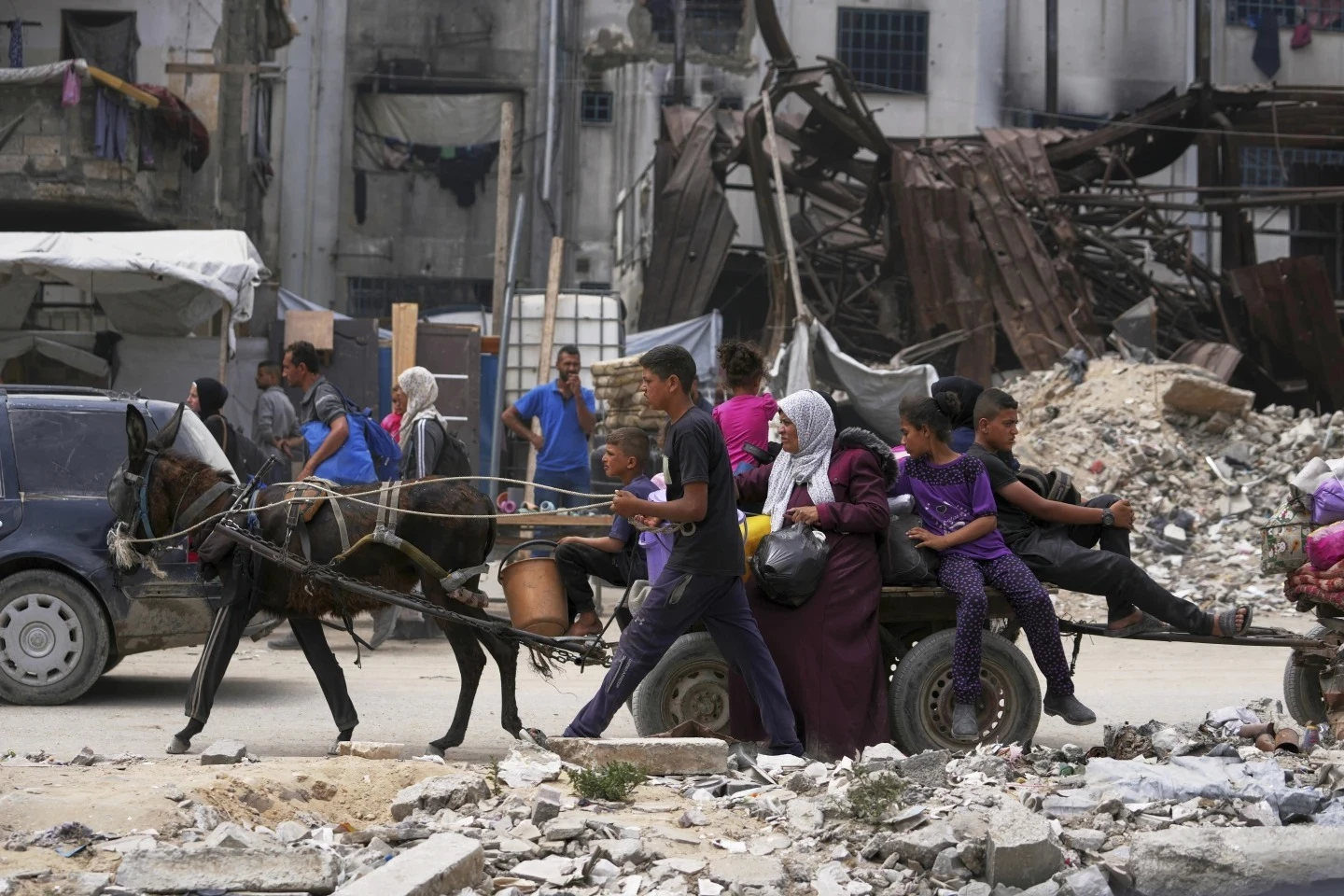 তিন মাস পর গাজায় মানবিক সহায়তা প্রবেশে সম্মত নেতানিয়াহু