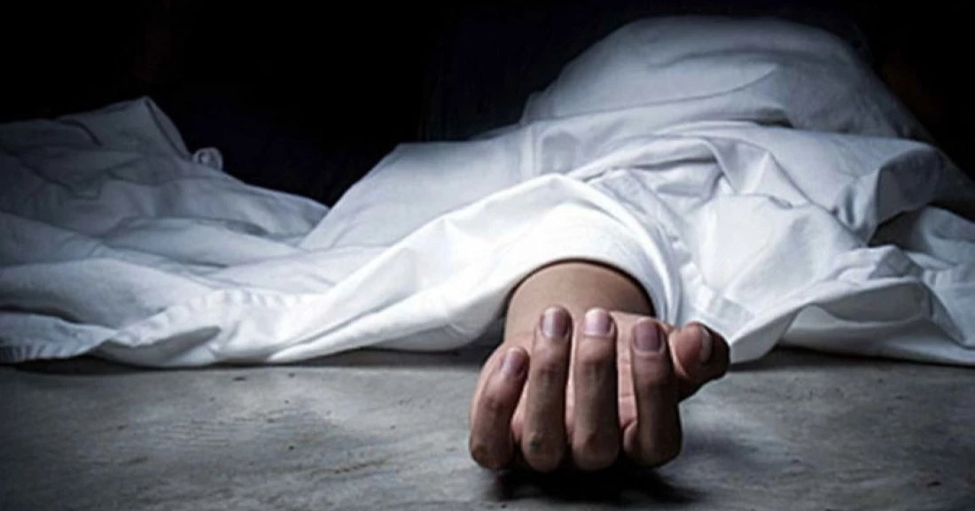 সাতক্ষীরায় গৃহবধূকে গলা কেটে হত্যা