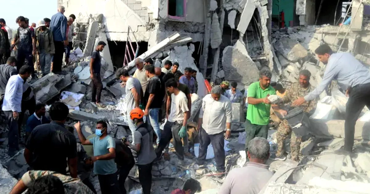 দক্ষিণ ইরানে মেয়েদের স্কুলে ক্ষেপণাস্ত্র হামলা, নিহত অন্তত ১৫৩