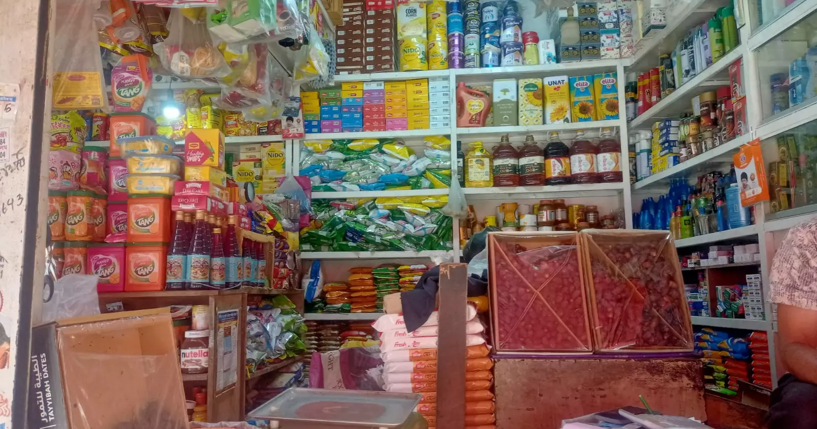 রোজার দ্বিতীয় দিনেও বাজারে নেই সয়াবিন তেল, বিপাকে ক্রেতারা