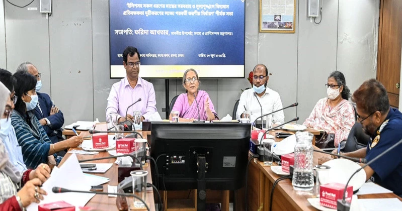 ইলিশের দাম অস্বাভাবিকভাবে না বাড়াতে মৎস্য উপদেষ্টার নির্দেশ