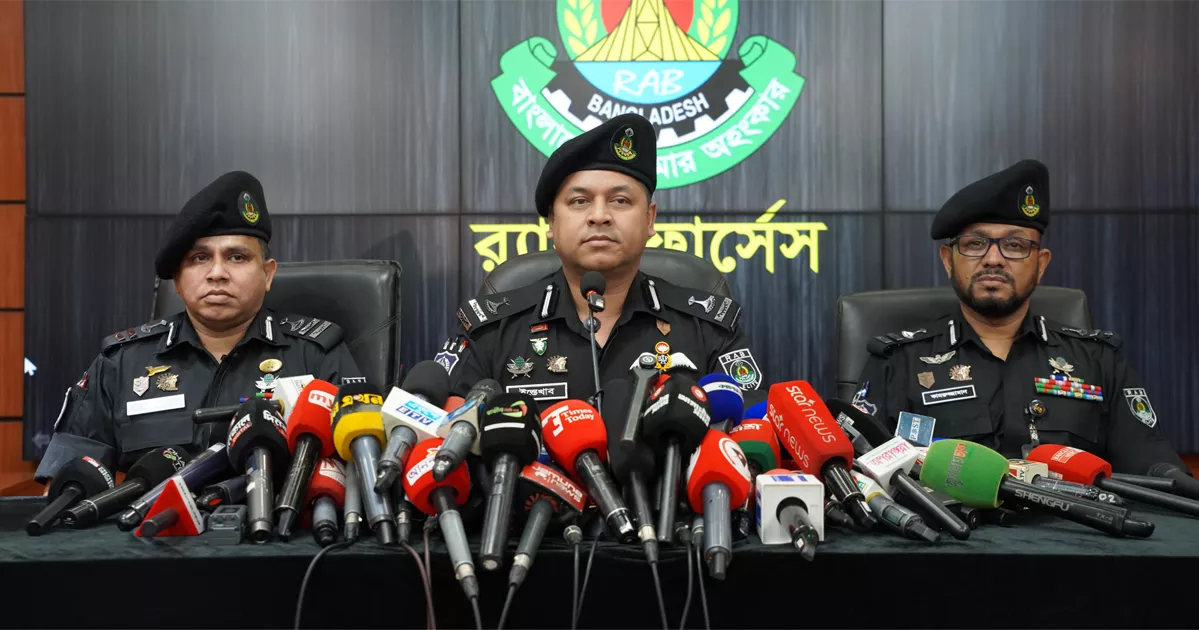 কাস্টমস কর্মকর্তা বুলেট হত্যাকাণ্ডের নেপথ্যে ছিনতাইকারী চক্র: র‍্যাব