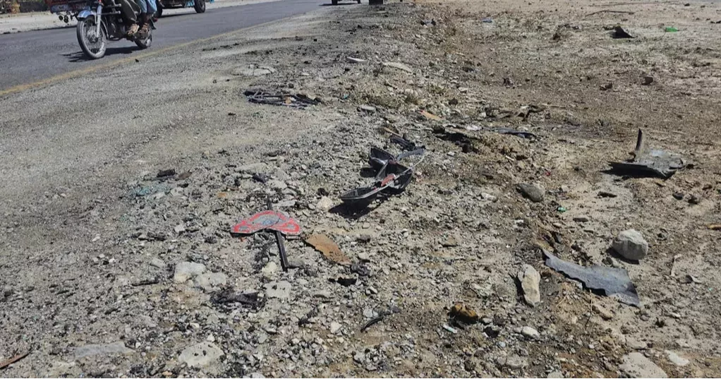 স্কুলবাসে বোমা হামলায় নিহত বেড়ে ৮, ভারতকে দায়ী করল ইসলামাবাদ