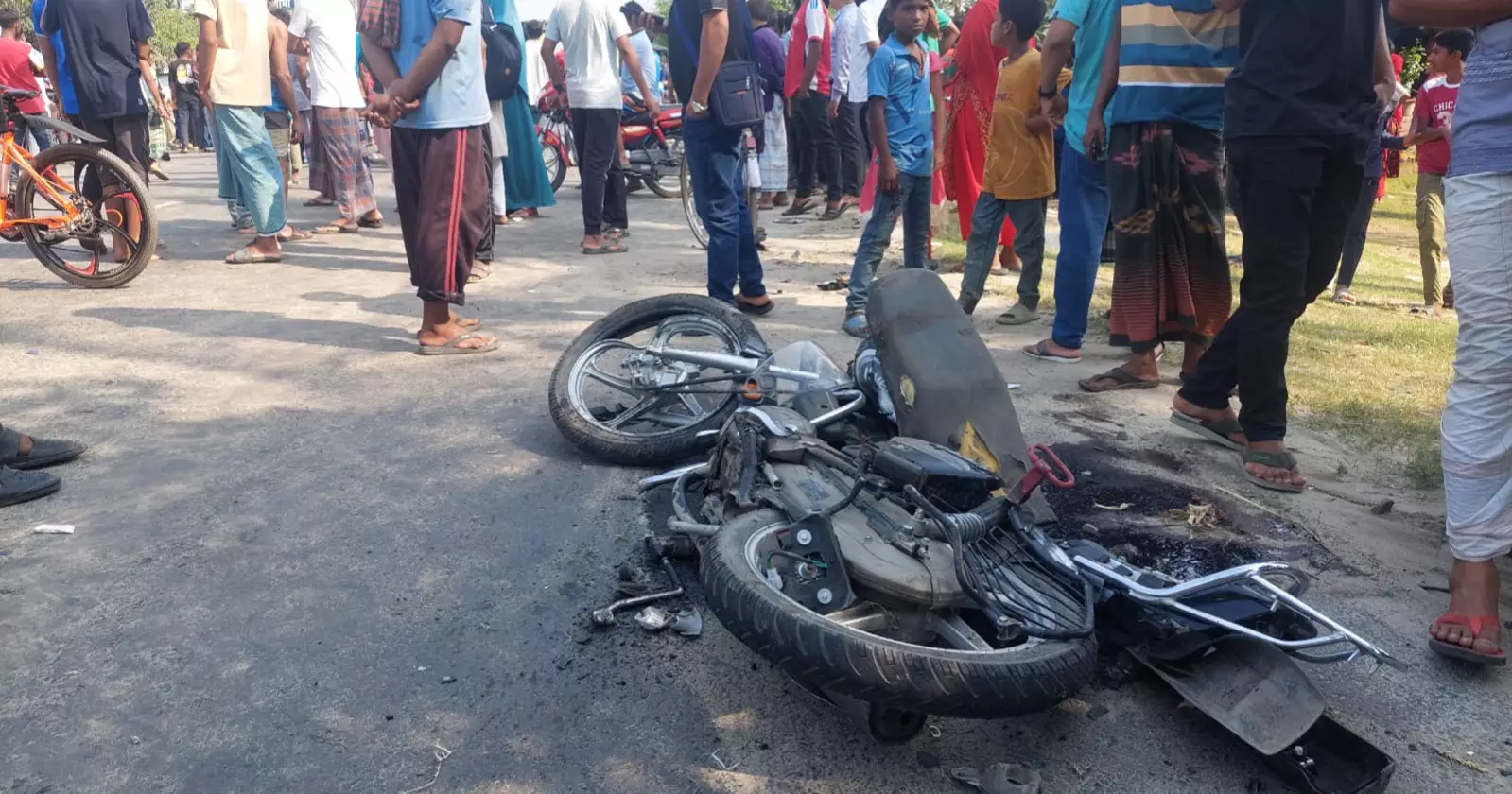 কুষ্টিয়ায় বাসচাপায় দুই মোটরসাইকেল আরোহী নিহত