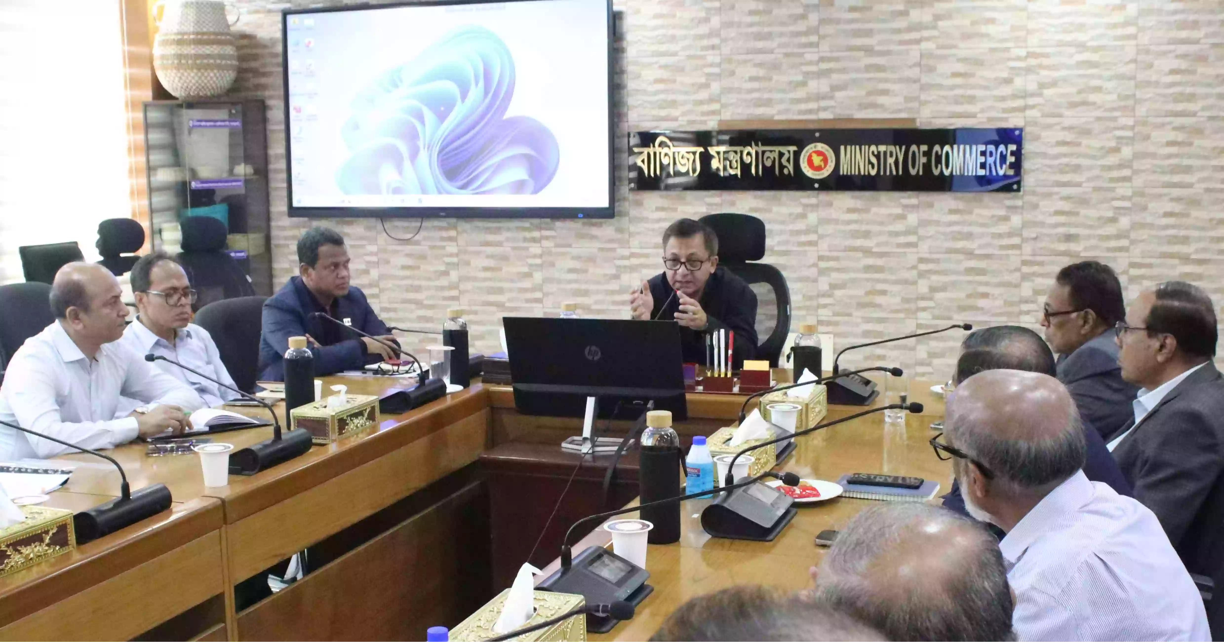 এফবিসিসিআইকে কার্যকর, শক্তিশালী ও অরাজনৈতিক প্রতিষ্ঠানে রূপান্তরের ওপর জোরারোপ বাণিজ্যমন্ত্রীর