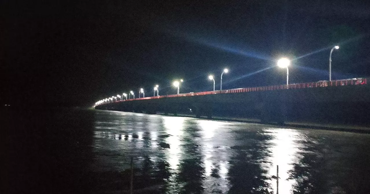 টিকটক ভিডিও বানাতে তিস্তা সেতু থেকে লাফ দিয়ে কলেজছাত্র নিখোঁজ