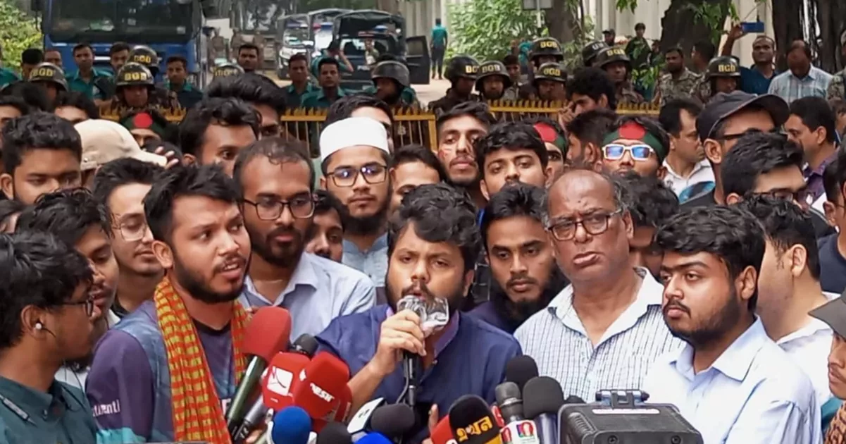 শিক্ষক পেটানোর ঘটনায় দুঃখ প্রকাশ করেনি সরকার: হাদী