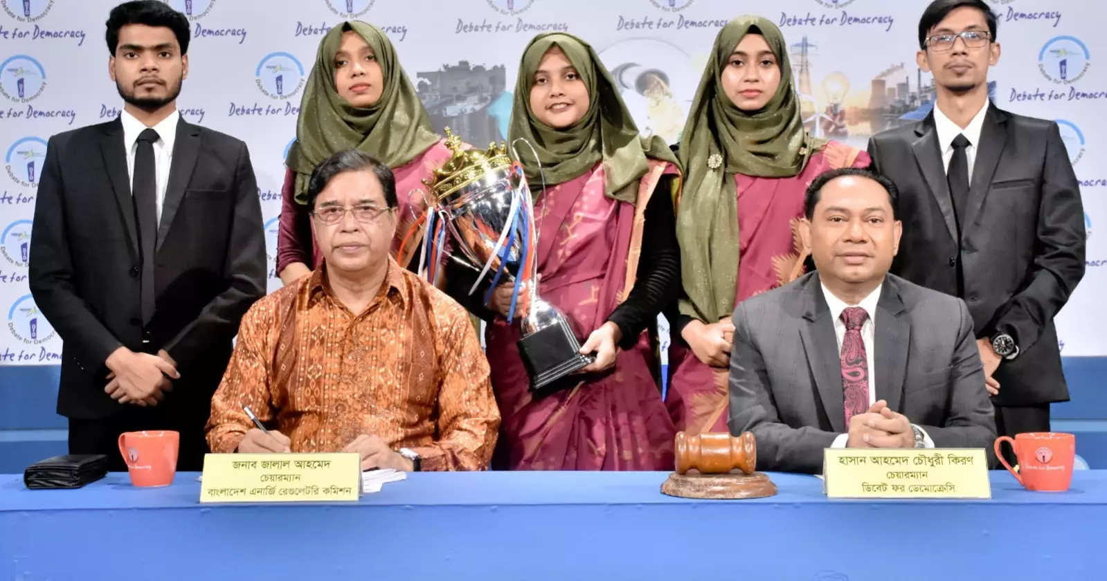 নবায়নযোগ্য জ্বালানির মাধ্যমে বিদ্যুৎ ঘাটতি মেটানো সম্ভব: বিইআরসি চেয়ারম্যান