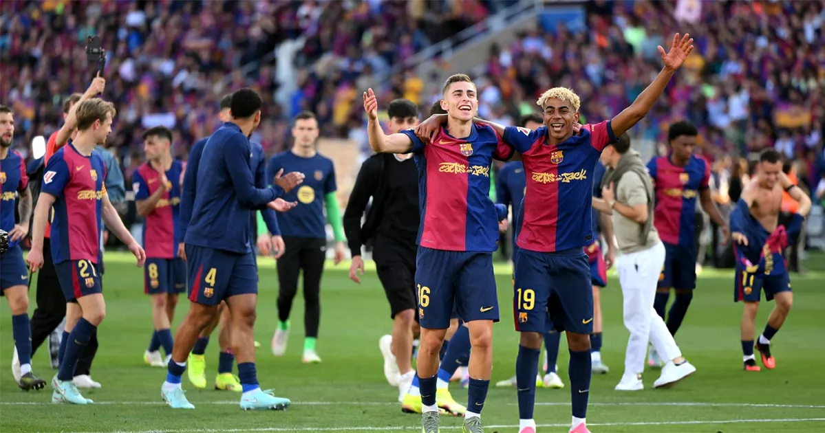 এমবাপ্পের হ্যাটট্রিক ম্লান করে মৌসুমের শেষ এল ক্লাসিকোও জিতল বার্সেলোনা