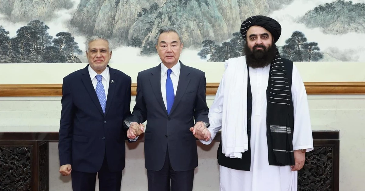 চীনের মধ্যস্থতায় পাকিস্তান-আফগানিস্তান যুদ্ধবিরতি আলোচনা শুরু