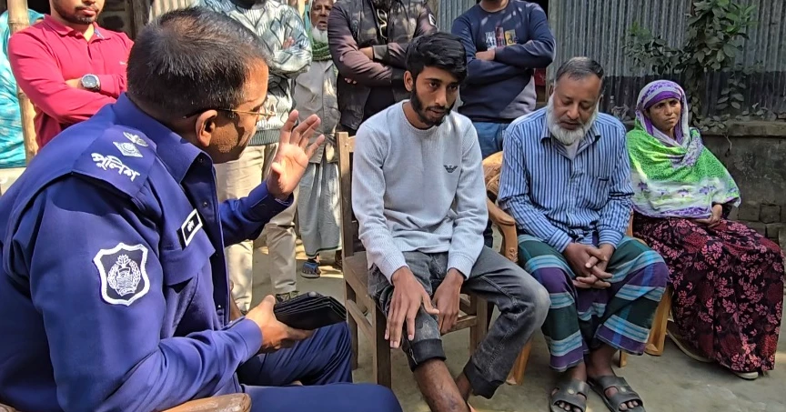 ফরিদপুরে অর্থাভাবে চিকিৎসা নিতে পারছেন না জুলাই বিপ্লবে আহত সাজিদ