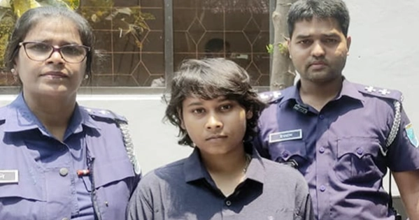 বাবাকে হত্যা করেছি, ‘আমাকে ধরে নিয়ে যান’: ৯৯৯ নম্বরে কলে মেয়ে