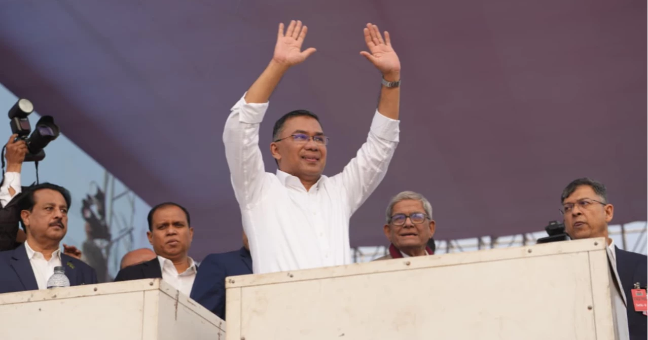 ঢাকা-১৭ আসনে তারেক রহমানের মনোনয়নপত্র সংগ্রহ