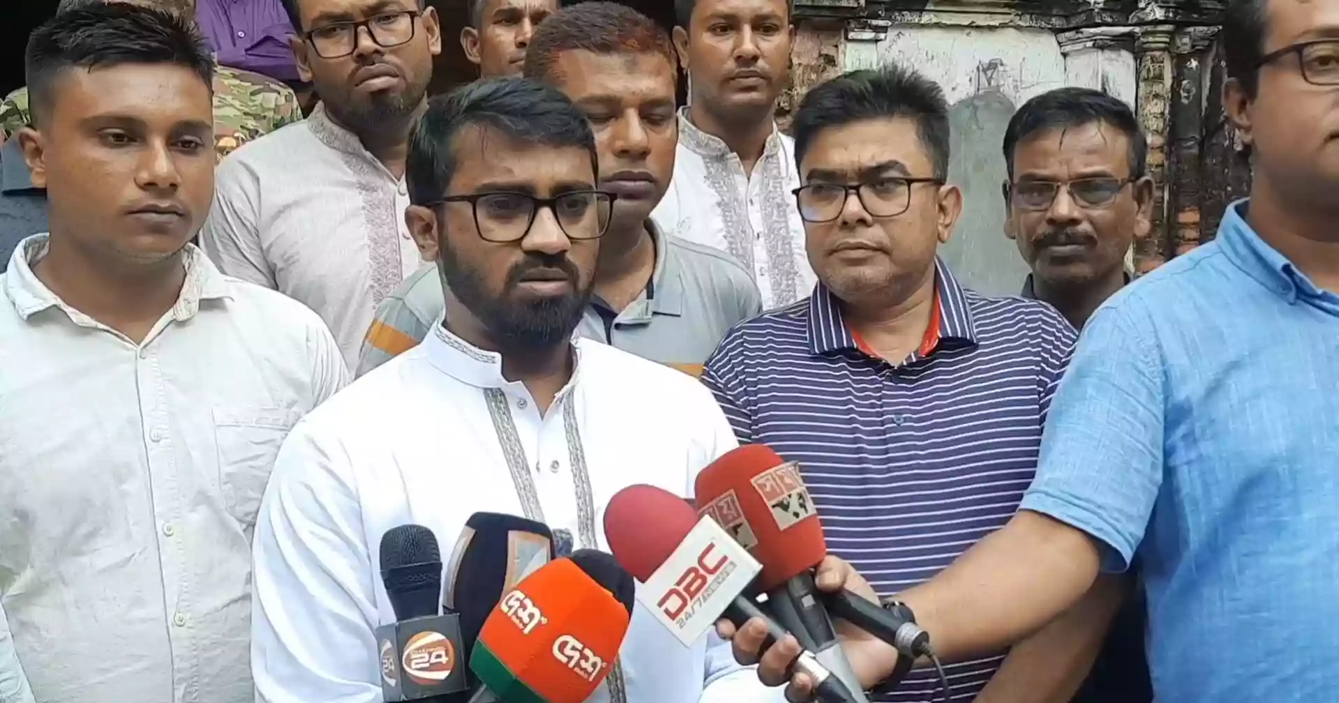 এনসিপির নেতারা এখন গণঅভ্যুত্থানের একক কৃতিত্ব দাবি করার প্রতিযোগিতায় নেমেছেন: রাশেদ খাঁন