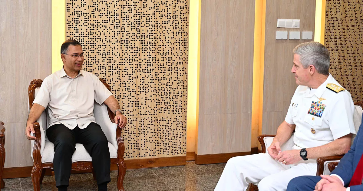 প্রধানমন্ত্রীর সঙ্গে মার্কিন নৌবহর কমান্ডারের বৈঠক, দ্বিপাক্ষিক প্রতিরক্ষা সহযোগিতা জোরদারে গুরুত্বারোপ