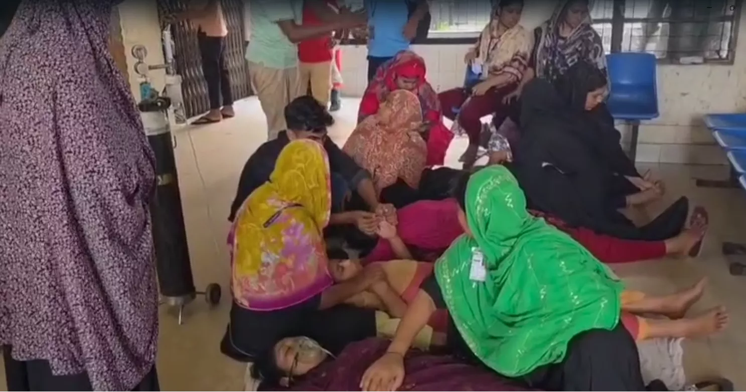 গাজীপুরে পোশাক কারখানায় অর্ধশত শ্রমিক অসুস্থ