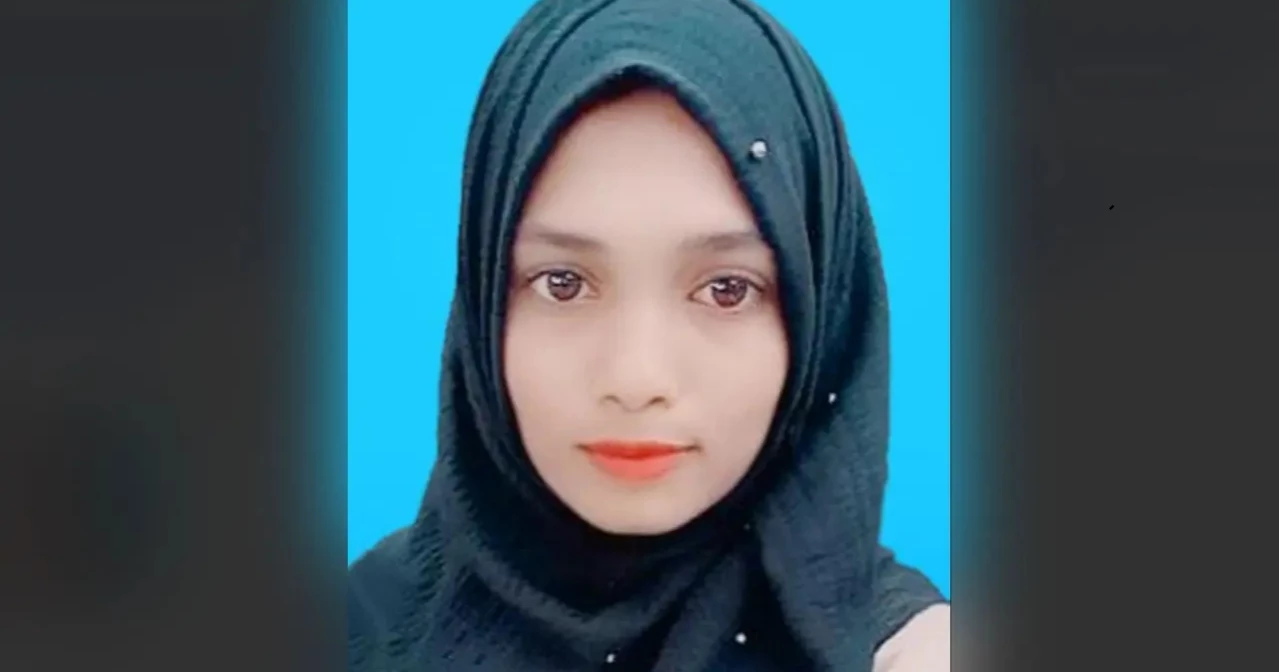 মৃত্যুর সঙ্গে পাঁচ দিন লড়াই করে হার মানলেন বিদ্যুৎস্পৃষ্টে দগ্ধ মনিরা