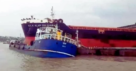 মোংলা বন্দরের পশুর নদীতে ডুবল কার্গো জাহাজ