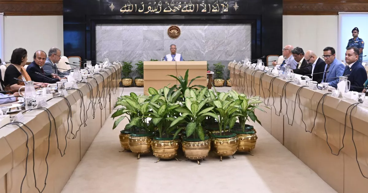 ভূমিকম্প ঝুঁকি মোকাবিলায় প্রধান উপদেষ্টার সভাপতিত্বে জরুরি বৈঠক