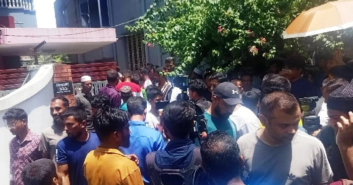 সিলেটে স্বামী-স্ত্রী ও গৃহকর্মীর গলাকাটা মরদেহ উদ্ধার