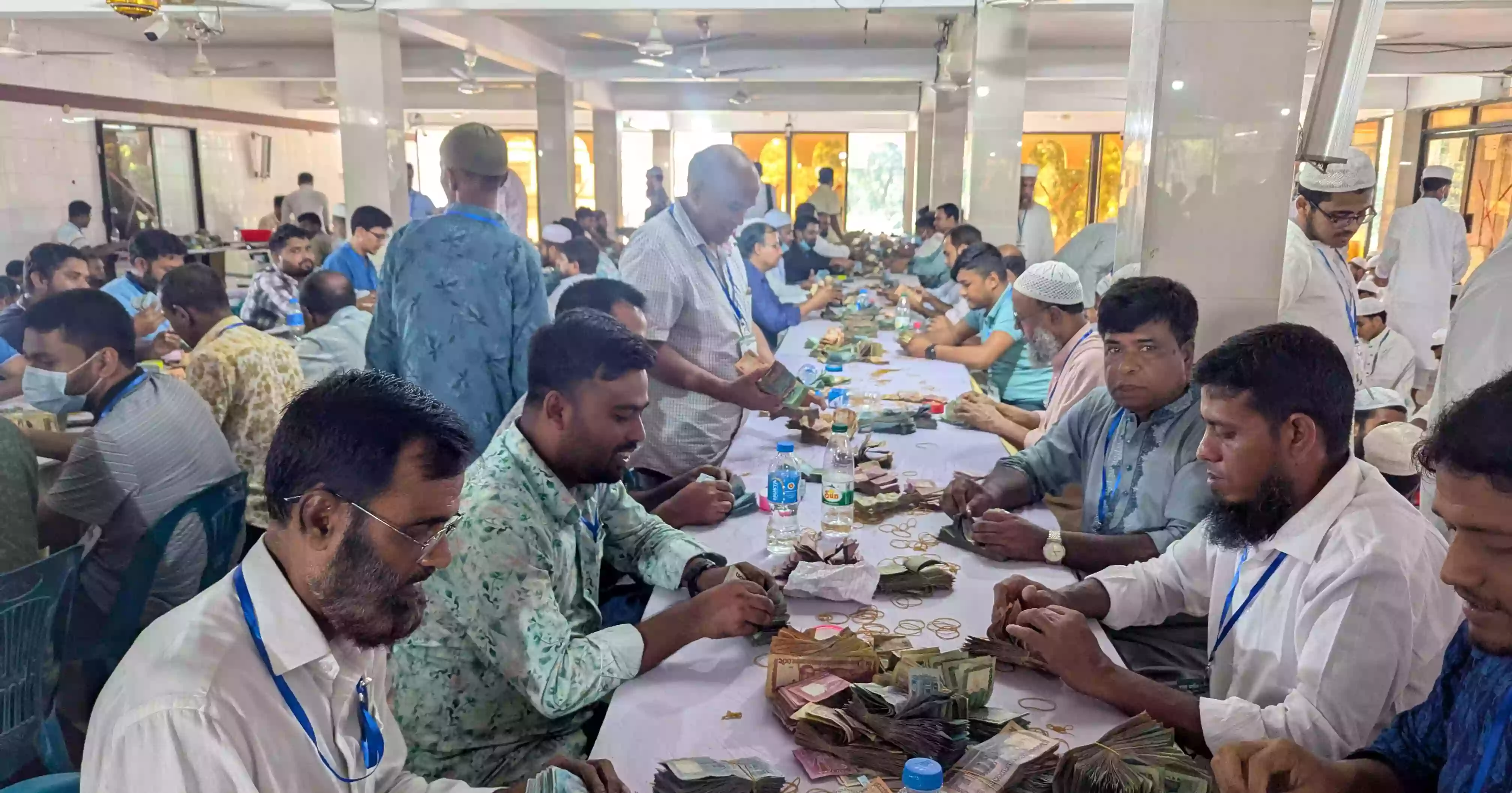 পাগলা মসজিদের দানবাক্সে মিলল রেকর্ড ৪৩ বস্তা টাকা