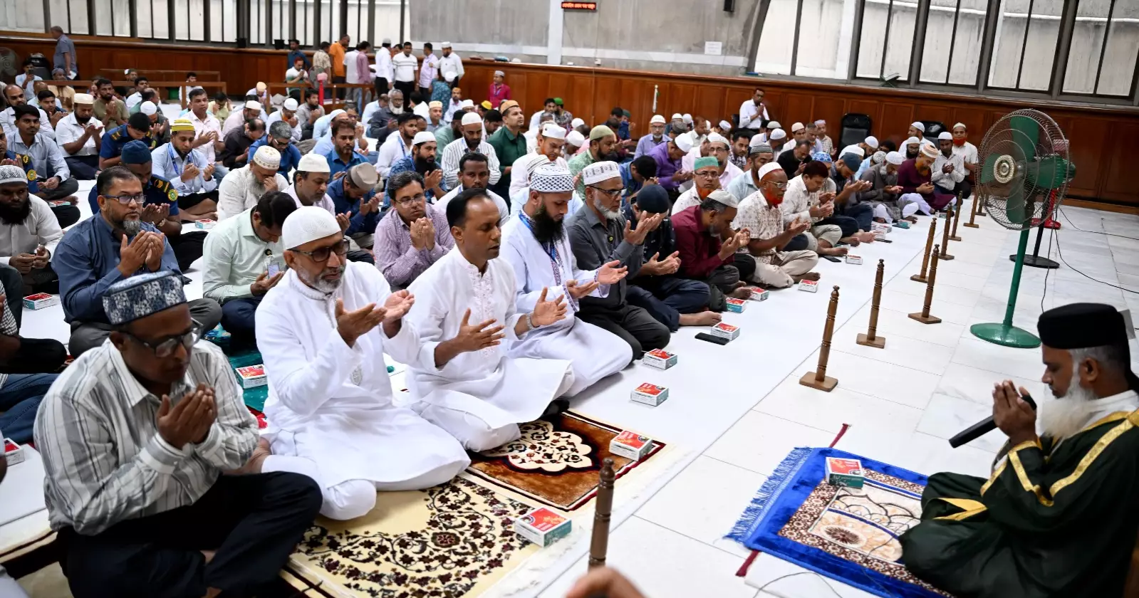 জুলাই শহিদদের মাগফেরাত ও আহতদের সুস্থতা কামনায় দোয়া-মাহফিলে ভারপ্রাপ্ত স্পিকার