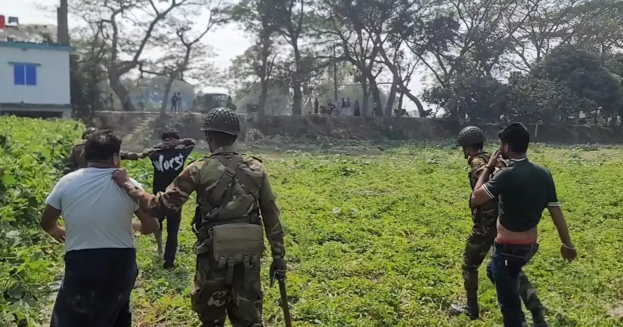 মুন্সীগঞ্জে ভোটকেন্দ্রের কাছে ককটেল বিস্ফোরণ, আটক ৬