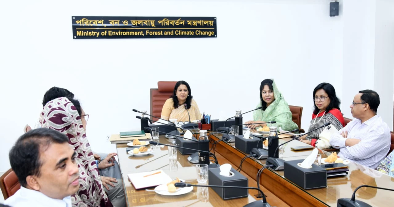 বাঁশের আসবাবপত্রের ব্যবহার বাড়ানোর আহ্বান পরিবেশ উপদেষ্টার