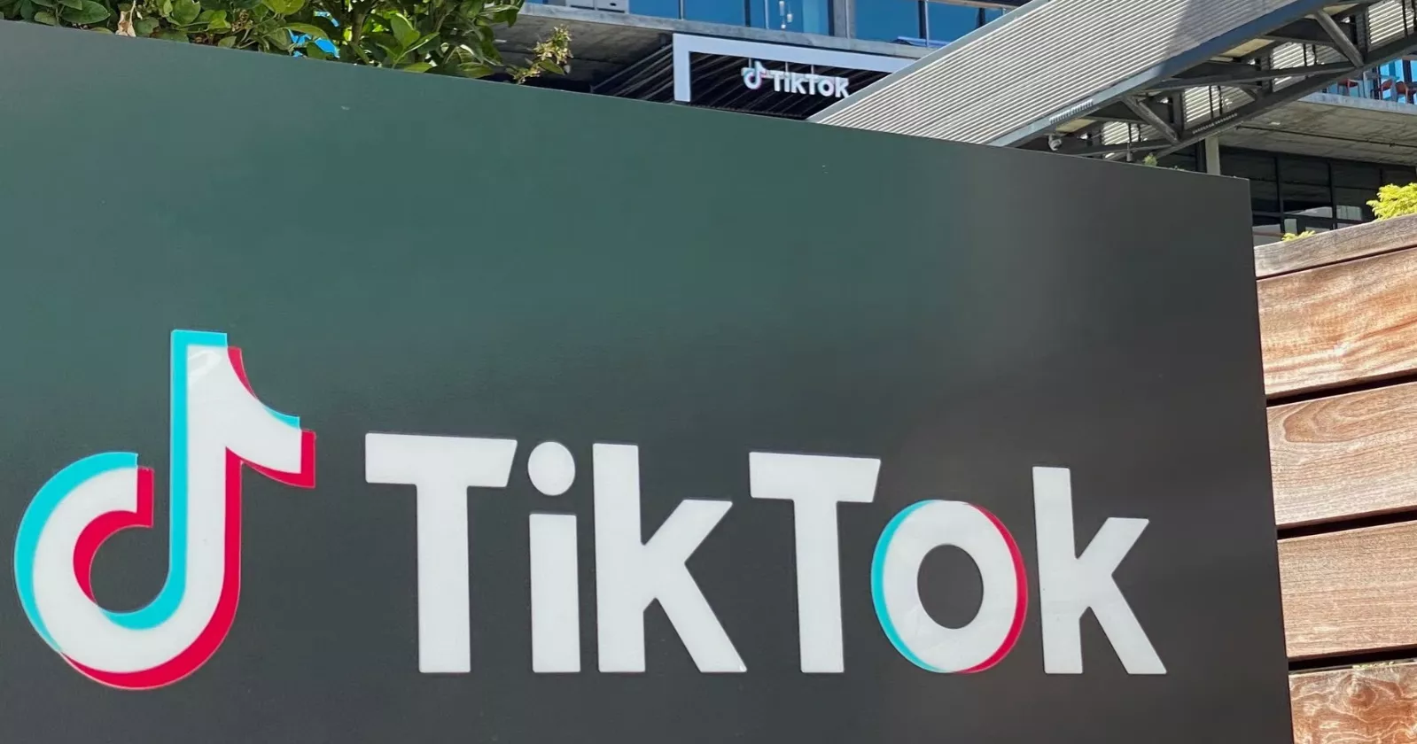 টিকটক কিনতে আলোচনায় বসতে যাচ্ছেন ট্রাম্প