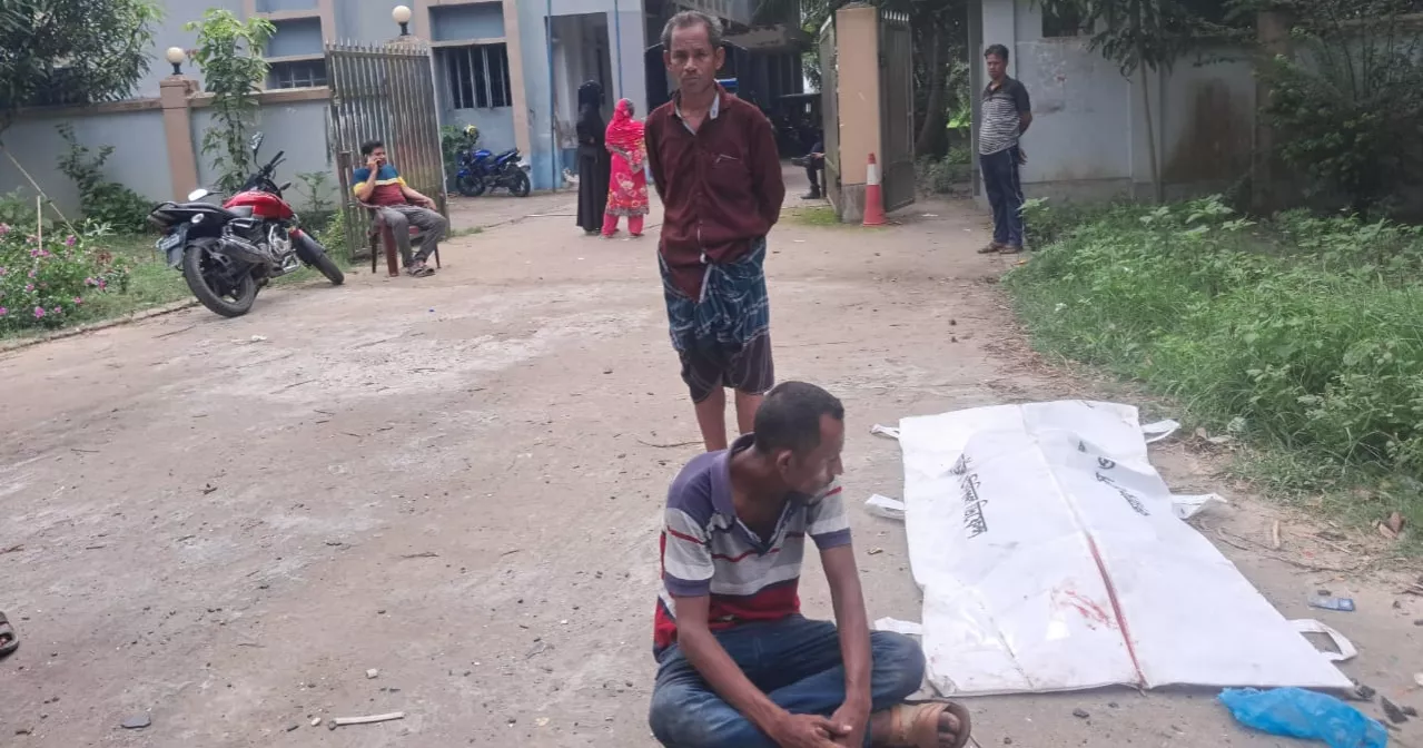 গোপালগঞ্জে ছয় যানবহনের সংঘর্ষ, নিহত ২