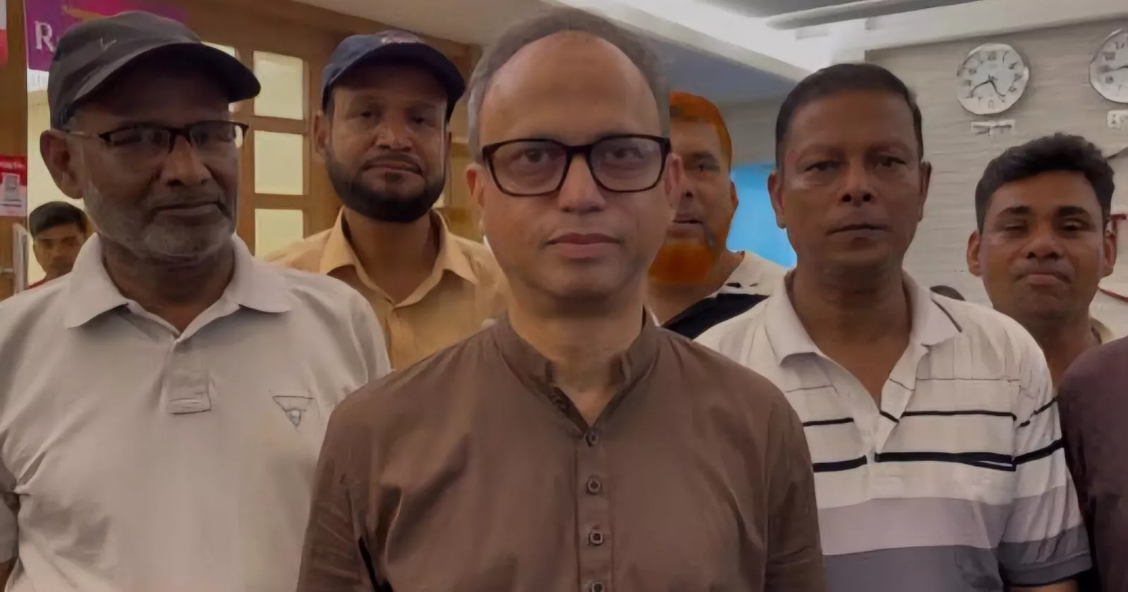 অর্থনীতির ঘুরে দাঁড়াতে নির্বাচিত সরকার প্রয়োজন: বিজিএমইএ সভাপতি