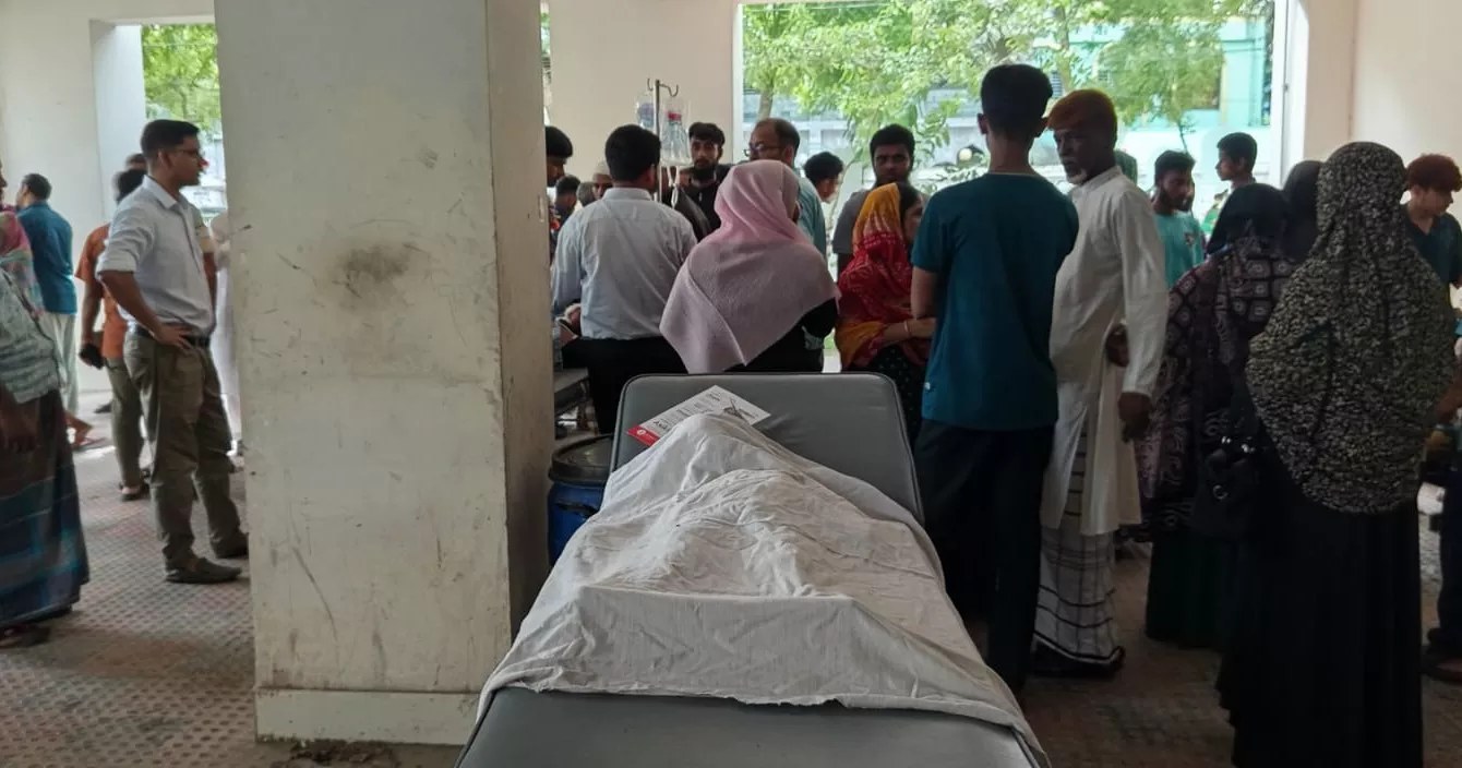 কিশোরগঞ্জের কটিয়াদীতে কাভার্ড ভ্যান-সিএনজি সংঘর্ষে নিহত ৩