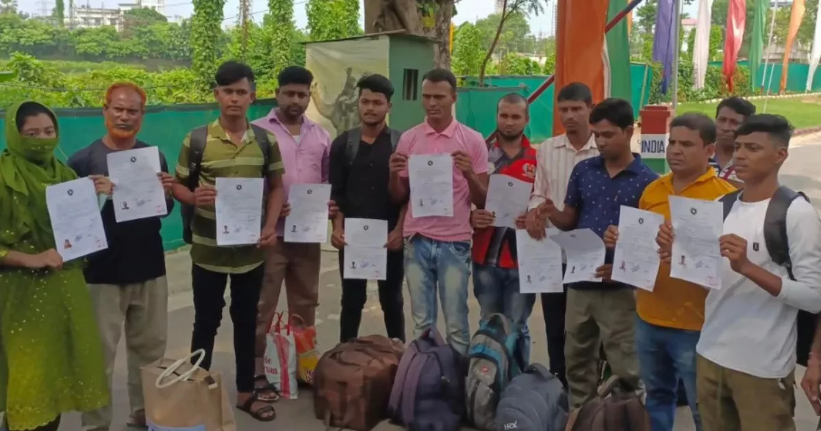 ত্রিপুরা থেকে ফিরল ১১ বাংলাদেশি