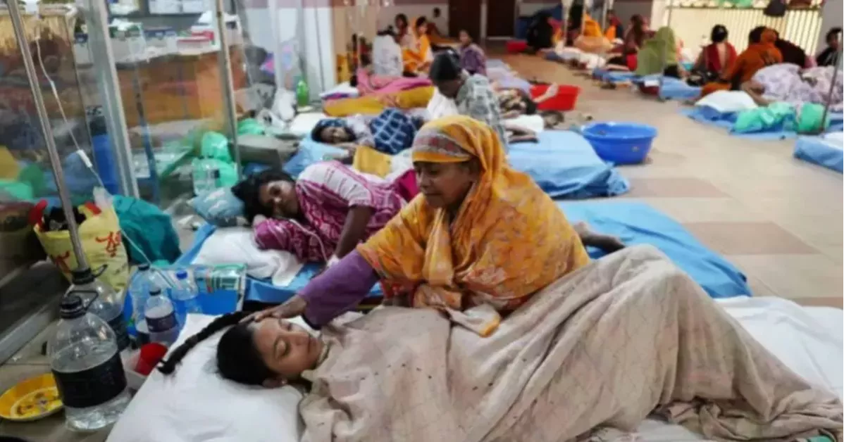 এ বছর ডেঙ্গু আক্রান্তের সংখ্যা এক লাখ ছাড়াল
