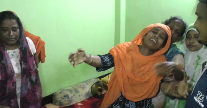 নারায়ণগঞ্জে ‘ছিনতাইকারী’ আখ্যা দিয়ে যুবককে পিটিয়ে হত্যা