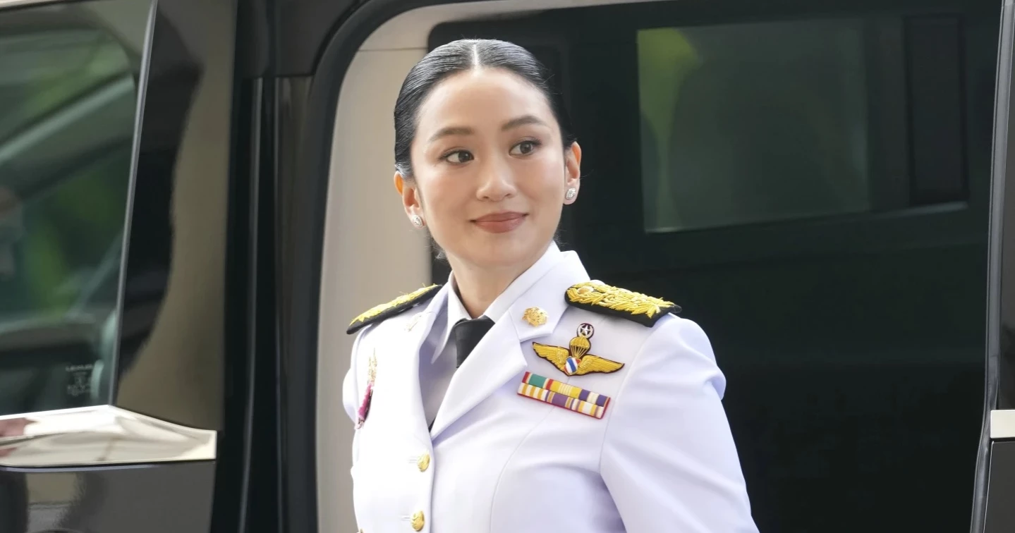 বরখাস্ত হওয়া থাইপ্রধানমন্ত্রী পেলেন সংস্কৃতি মন্ত্রীর দায়িত্ব