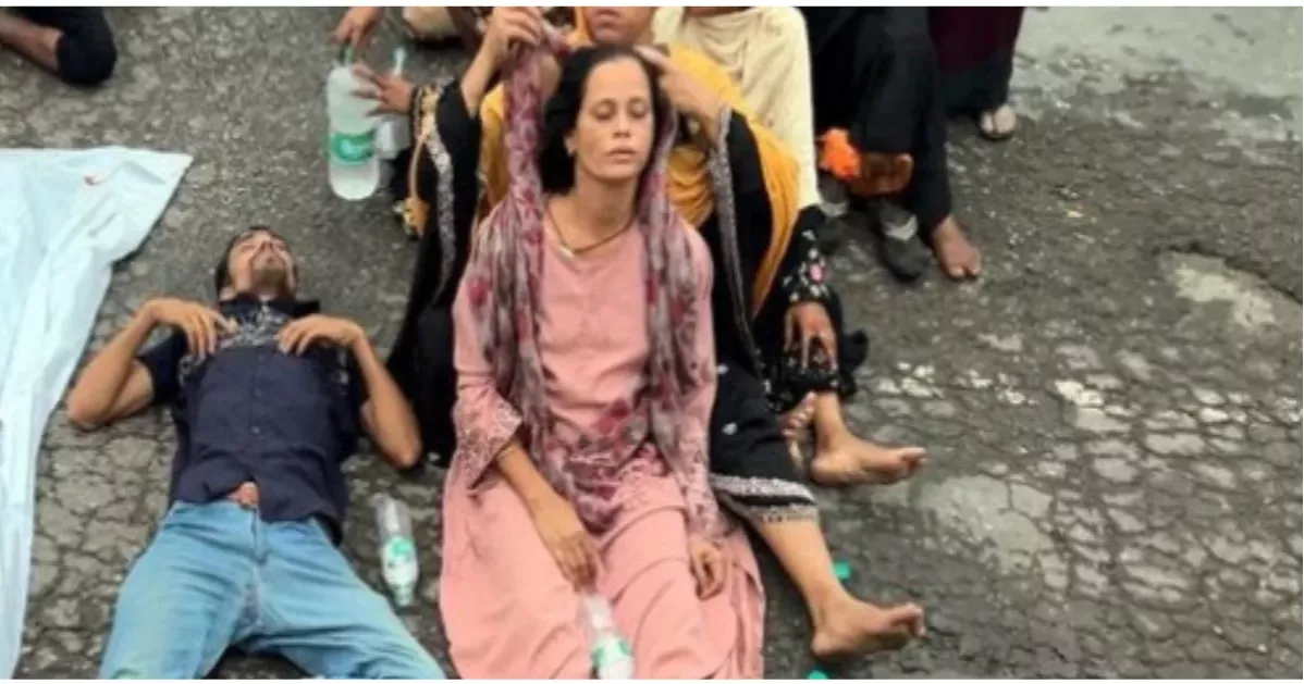 সিলেটে ছেলের মরদেহ নিয়ে মহাসড়কে মায়ের বিচার দাবি