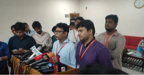 এনসিপি: ‘মেরুদণ্ডহীন’ ইসি, গণতান্ত্রিক প্রক্রিয়ায় না ফিরলে নির্বাচন বয়কট