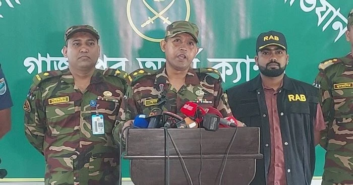 গাজীপুরে গ্রেপ্তার নিয়ে অপপ্রচার: ব্যবস্থা নেওয়ার হুঁশিয়ারি সেনাবাহিনীর