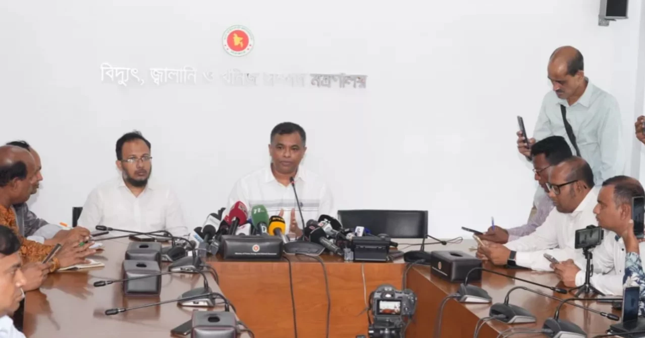 আগামী ২ মাস দেশে জ্বালানি সংকট হবে না: যুগ্ম সচিব